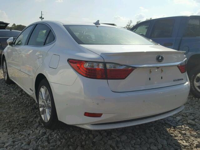 JTHBW1GG4D2013875 - 2013 LEXUS ES WHITE photo 3