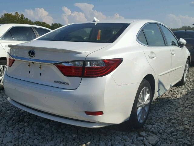 JTHBW1GG4D2013875 - 2013 LEXUS ES WHITE photo 4