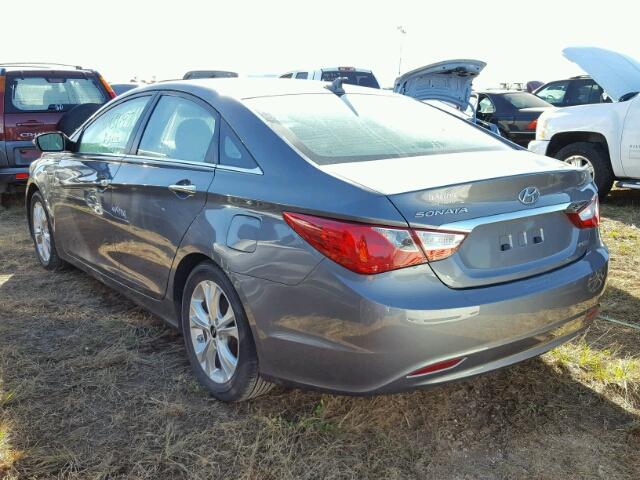 5NPEC4AC9BH252302 - 2011 HYUNDAI SONATA GRAY photo 3