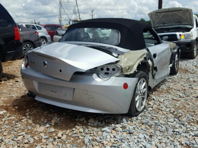 4USBT33545LS56439 - 2005 BMW Z4 2.5 SILVER photo 4