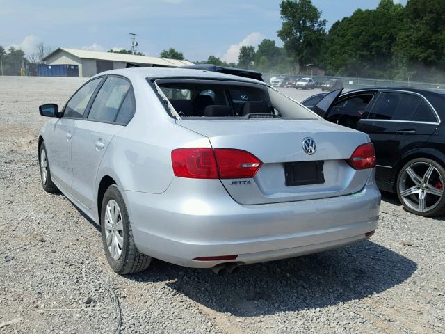 3VW1K7AJ8DM385886 - 2013 VOLKSWAGEN JETTA BASE 银色 照片 3