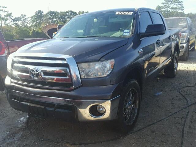 5TFDW5F19DX288871 - 2013 TOYOTA TUNDRA CRE BLUE photo 2