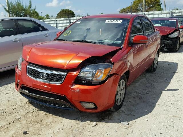 KNADH4A37B6714473 - 2011 KIA RIO BASE RED photo 2