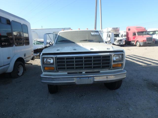 1FDJF37Z2BRA26778 - 1981 FORD F350 WHITE photo 9