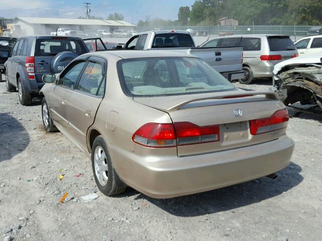 1HGCG56631A043455 - 2001 HONDA ACCORD EX GOLD photo 3