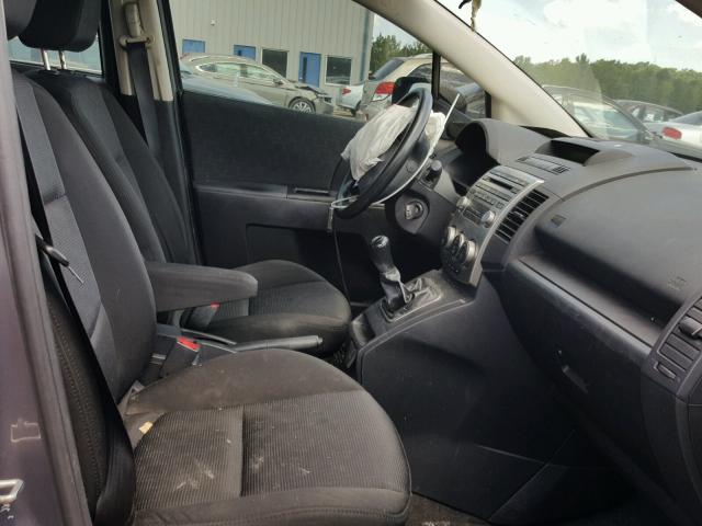 JM1CR2W35A0375075 - 2010 MAZDA 5 GRAY photo 5