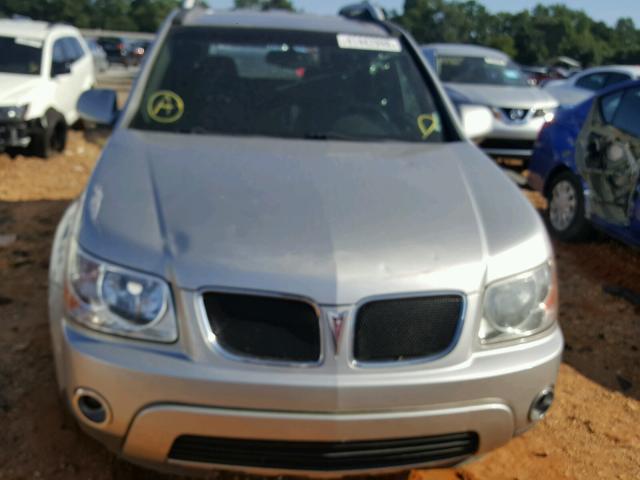 2CKDL73F776017292 - 2007 PONTIAC TORRENT SILVER photo 9