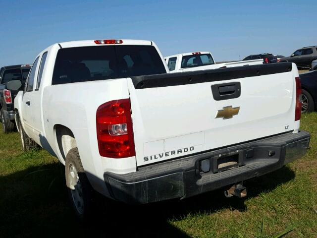 1GCRCSE02BZ434891 - 2011 CHEVROLET SILVERADO WHITE photo 3