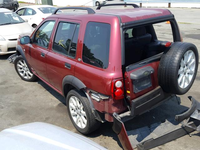 SALNY22294A402925 - 2004 LAND ROVER FREELANDER RED photo 3