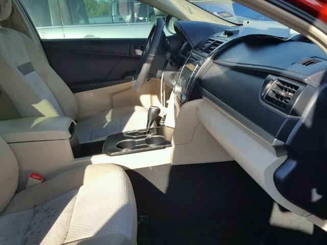 4T4BF1FK0CR262699 - 2012 TOYOTA CAMRY BASE Qara foto 5