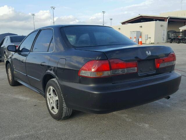 1HGCG56431A036259 - 2001 HONDA ACCORD BLACK photo 3