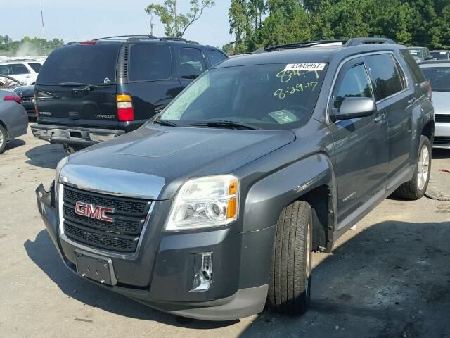 2CTFLTEC2B6411758 - 2011 GMC TERRAIN SL GRAY photo 2