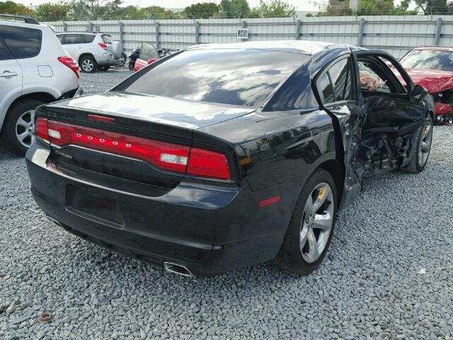 2C3CDXBG2DH636770 - 2013 DODGE CHARGER BLACK photo 4