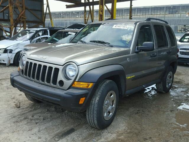 1J4GL48K95W691904 - 2005 JEEP LIBERTY SP BEIGE photo 2