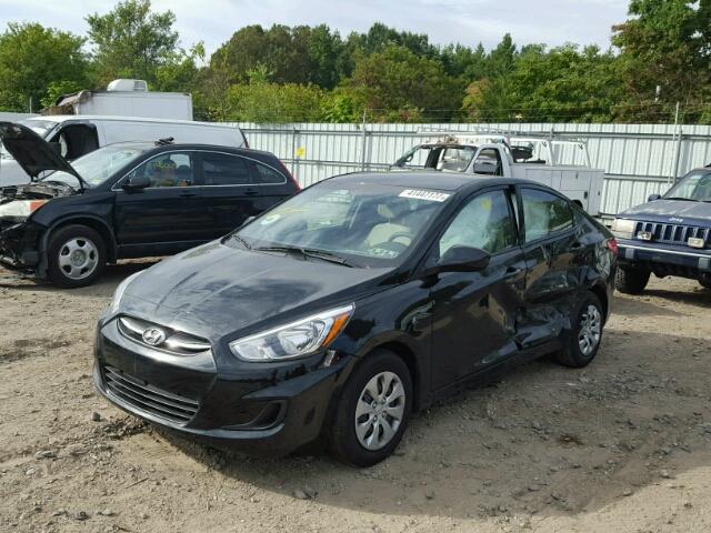 KMHCT4AE5HU327256 - 2017 HYUNDAI ACCENT SE BLACK photo 2