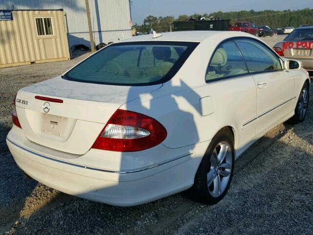 WDBTJ56H69F261856 - 2009 MERCEDES-BENZ CLK 350 WHITE photo 4