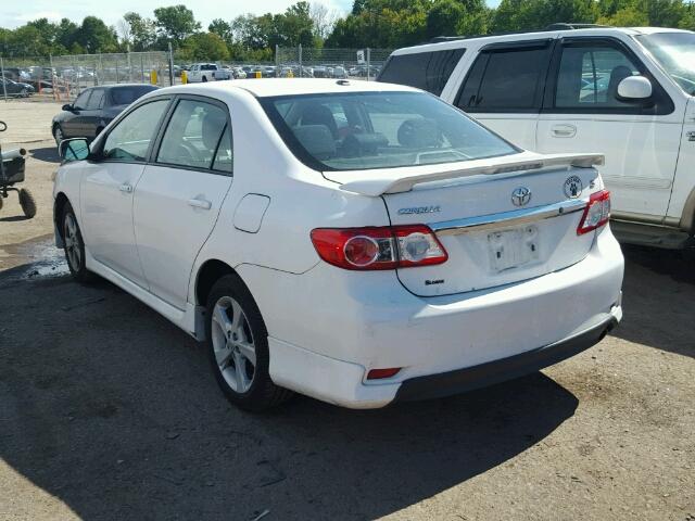 2T1BU4EE0BC629419 - 2011 TOYOTA COROLLA BA WHITE photo 3