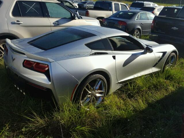 1G1YM2D72F5125306 - 2015 CHEVROLET CORVETTE SILVER photo 4