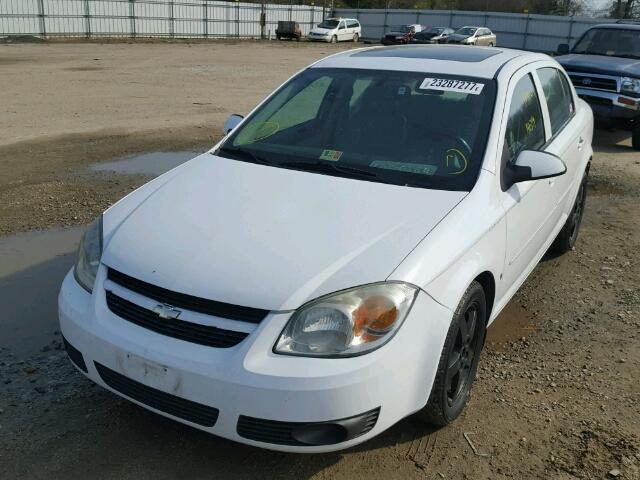 1G1AL58F387254718 - 2008 CHEVROLET COBALT LT WHITE photo 2