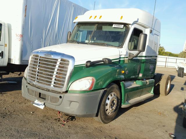 1FUBGKBG6BLBB6886 - 2011 FREIGHTLINER CASCADIA 1 TWO TONE photo 2