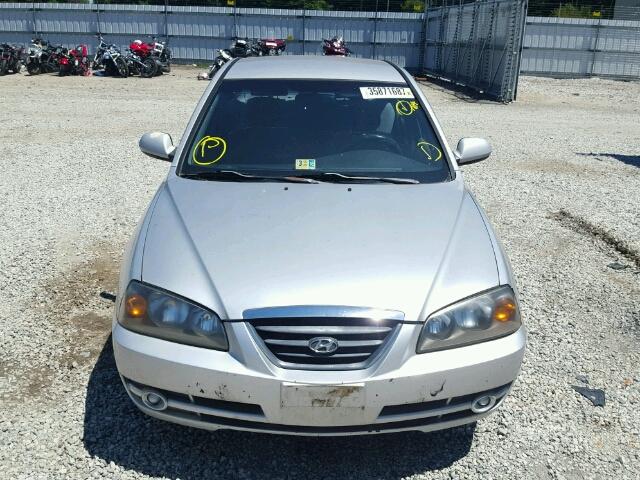 KMHDN46D74U734844 - 2004 HYUNDAI ELANTRA GL SILVER photo 9