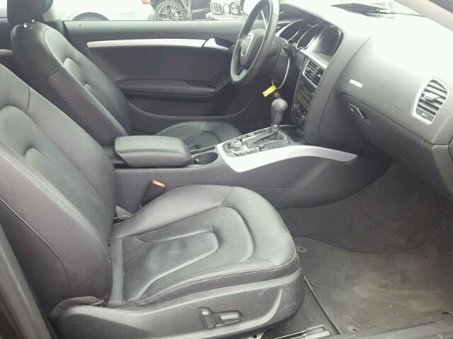 WAULFAFR7CA004727 - 2012 AUDI A5 GRAY photo 5