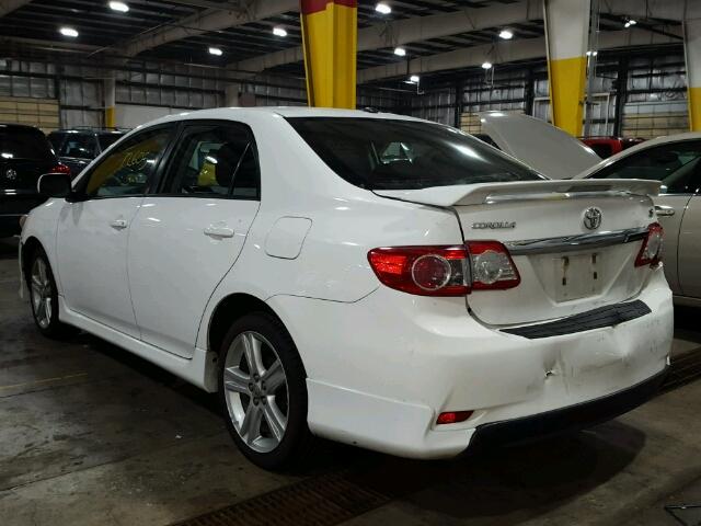 2T1BU4EE4DC101398 - 2013 TOYOTA COROLLA BA WHITE photo 3