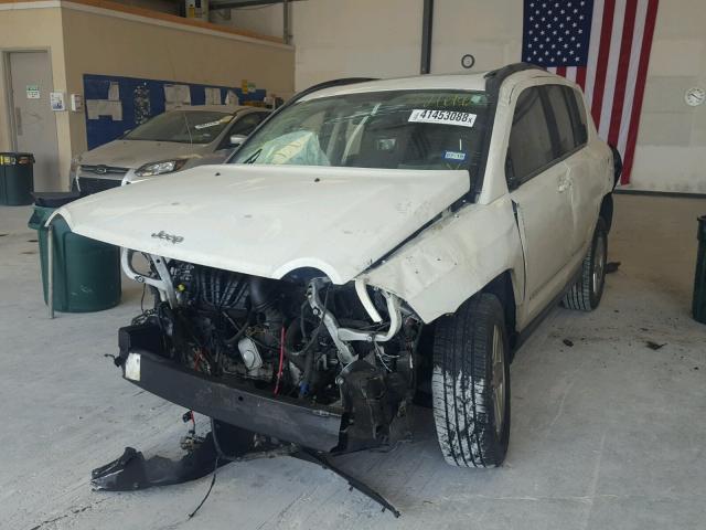 1J4NT4FB3AD521618 - 2010 JEEP COMPASS SP WHITE photo 2