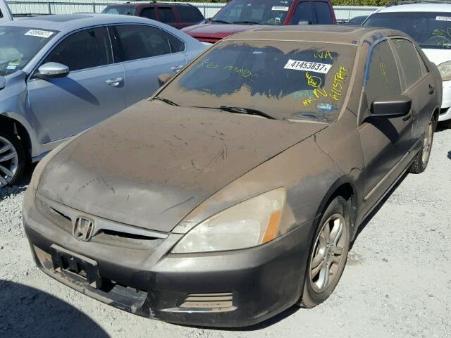 1HGCM56706A151945 - 2006 HONDA ACCORD EX GRAY photo 2