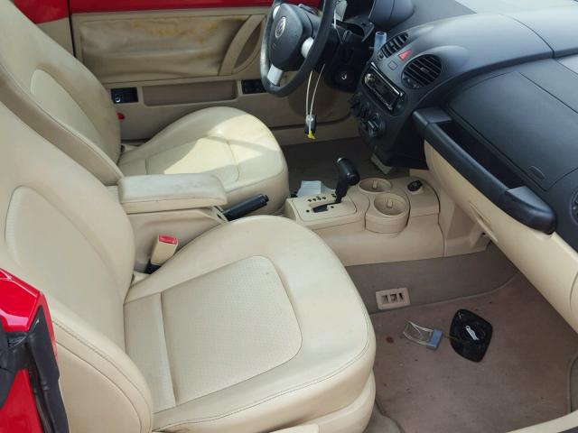 3VWCM31Y64M319572 - 2004 VOLKSWAGEN NEW BEETLE წითელი ფოტო 5