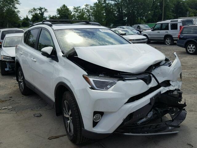 JTMRFREV5JD222123 - 2018 TOYOTA RAV4 ADVEN WHITE photo 1