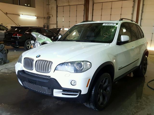 5UXFE83559L308969 - 2009 BMW X5 XDRIVE4 WHITE photo 2