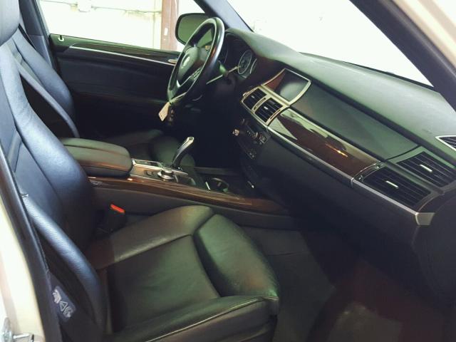 5UXFE83559L308969 - 2009 BMW X5 XDRIVE4 WHITE photo 5