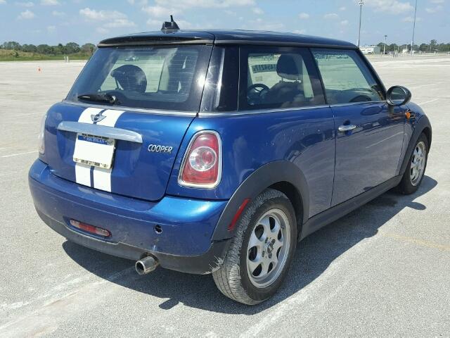 WMWSU3C57DT681829 - 2013 MINI COOPER BLUE photo 4