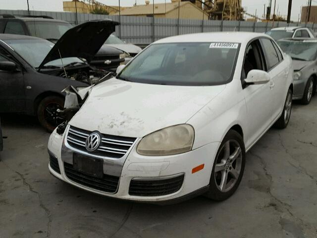 3VWJZ71K69M149619 - 2009 VOLKSWAGEN JETTA S WHITE photo 2