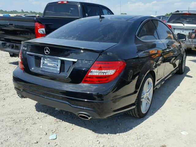 WDDGJ5HB9FG441775 - 2015 MERCEDES-BENZ C 350 BLACK photo 4