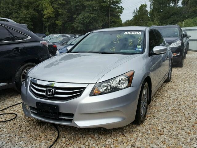 1HGCP2F66CA132129 - 2012 HONDA ACCORD SILVER photo 2