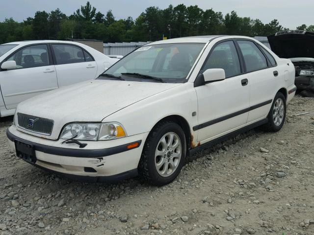 YV1VS2557YF570712 - 2000 VOLVO S40 WHITE photo 2