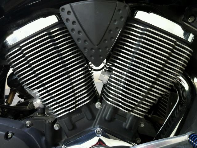 5VPDB36N2B3007759 - 2011 VICTORY MOTORCYCLES CROSS COUN BLACK photo 12