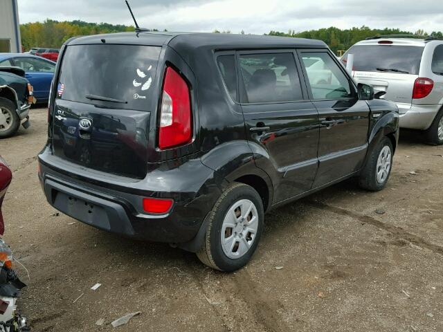 KNDJT2A51C7465027 - 2012 KIA SOUL BLACK photo 4