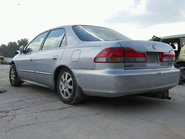 1HGCG56742A167535 - 2002 HONDA ACCORD SILVER photo 3