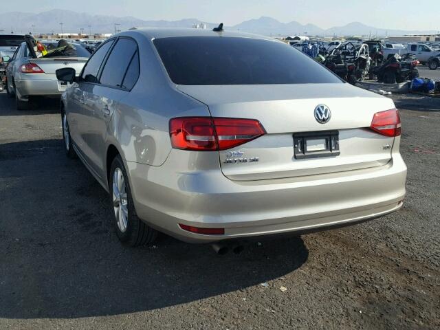 3VWD17AJXFM325529 - 2015 VOLKSWAGEN JETTA SE SILVER photo 3