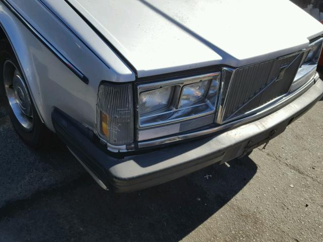 YV1AX8858F1653445 - 1985 VOLVO 245 DL GRAY photo 9