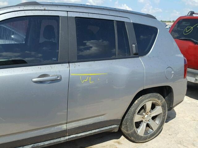 1C4NJCEA9GD690503 - 2016 JEEP COMPASS LA SILVER photo 9