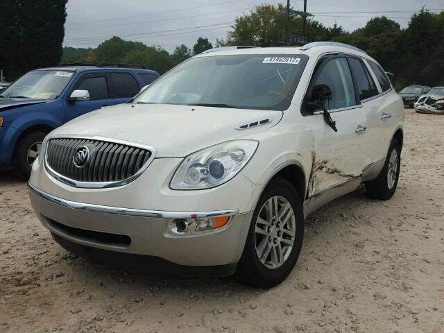 5GAER13788J209102 - 2008 BUICK ENCLAVE CX WHITE photo 2