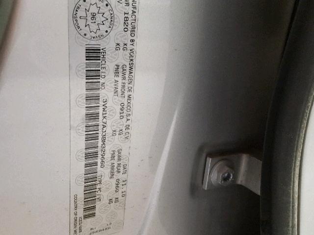 3VW1K7AJ3BM329660 - 2011 VOLKSWAGEN JETTA BASE Արծաթագույն լուսանկար 10