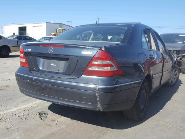 WDBRF61J22F272595 - 2002 MERCEDES-BENZ C 240 BLUE photo 4