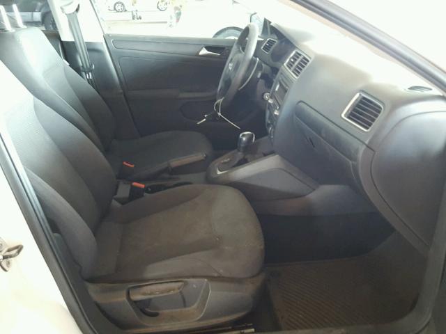 3VW2K7AJ4CM423309 - 2012 VOLKSWAGEN JETTA BASE 白色 照片 5