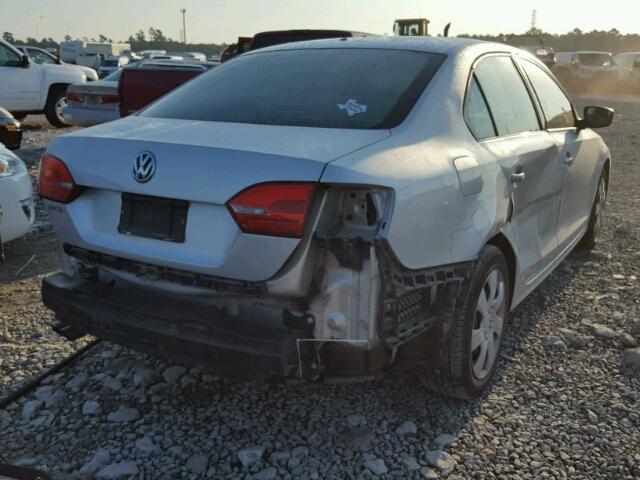 3VW2K7AJ2CM393386 - 2012 VOLKSWAGEN JETTA BASE SILVER photo 4