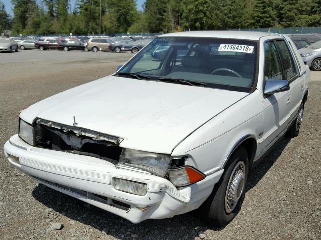 3C3XA5635PT555196 - 1993 CHRYSLER LEBARON LA WHITE photo 2